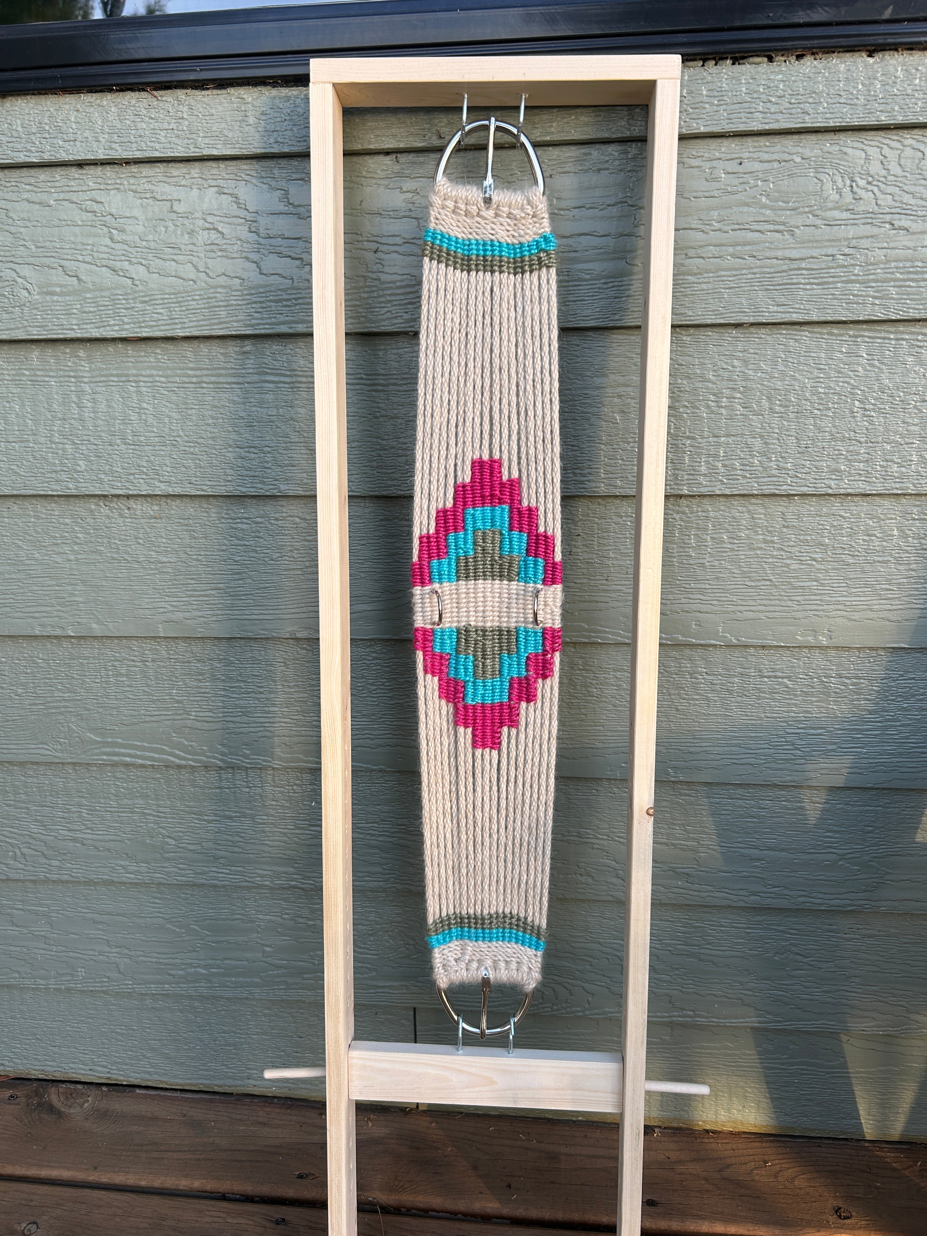 32 inch Tricolor Aztec Cinch